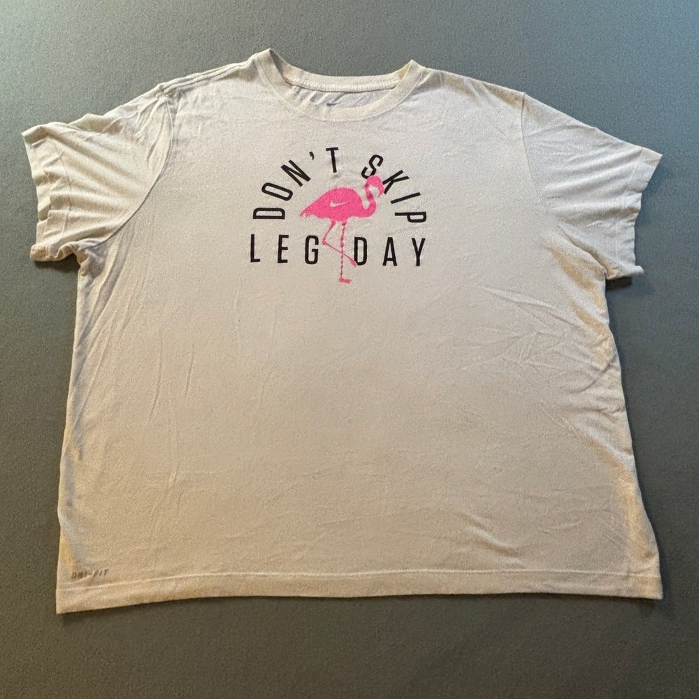 Nike Mens XXL Don't Skip Leg Day Flamingo Graphic Dri-Fit T-Shirt Gray Heather
